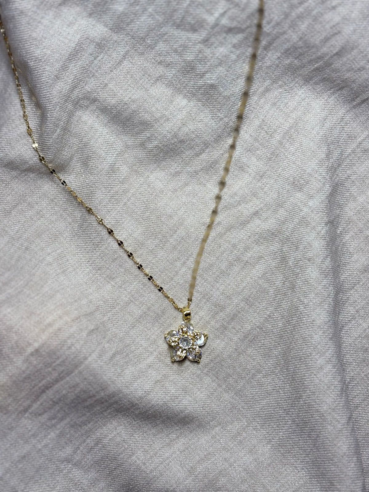Collier Evy
