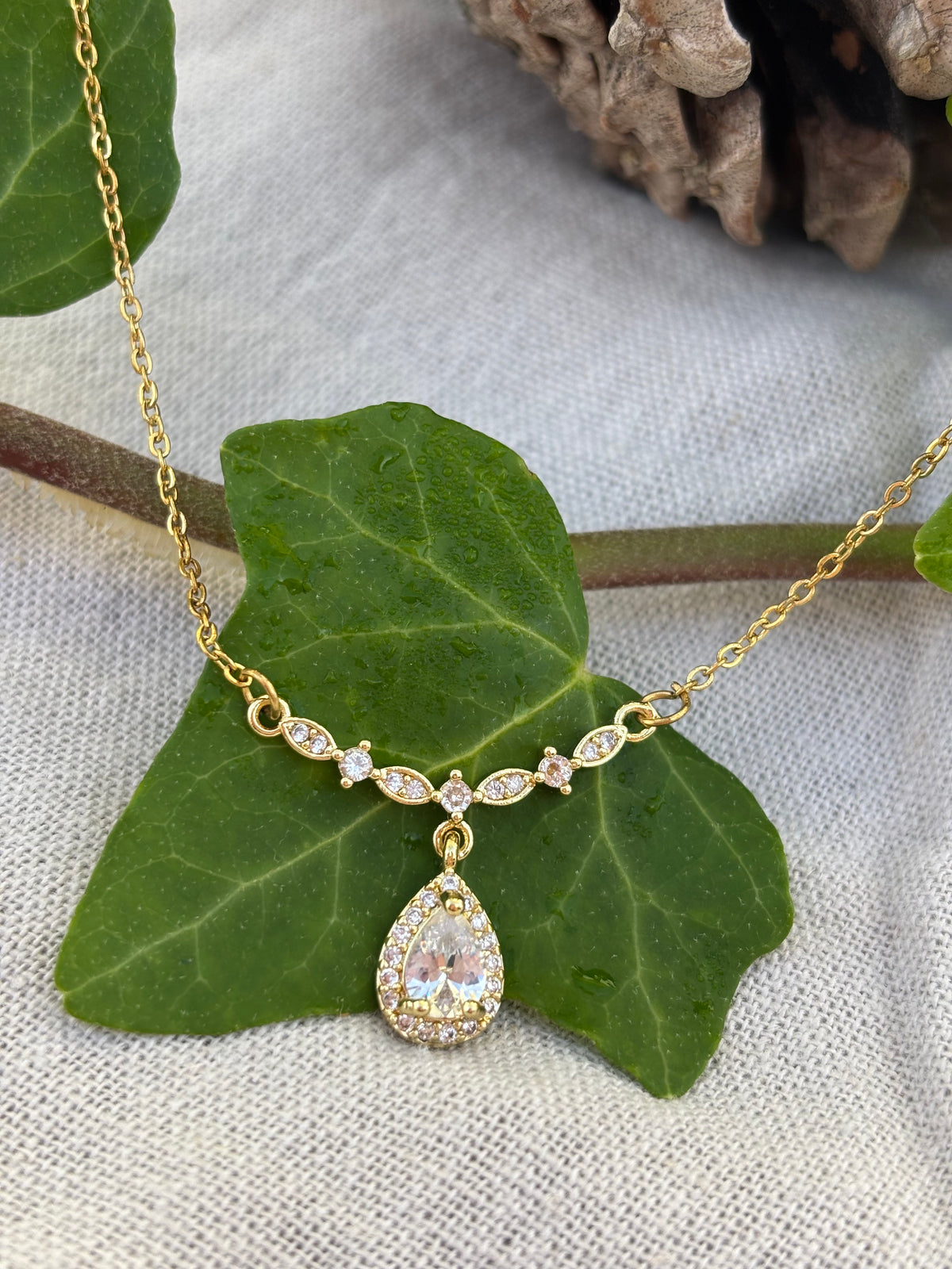 Collier Arya