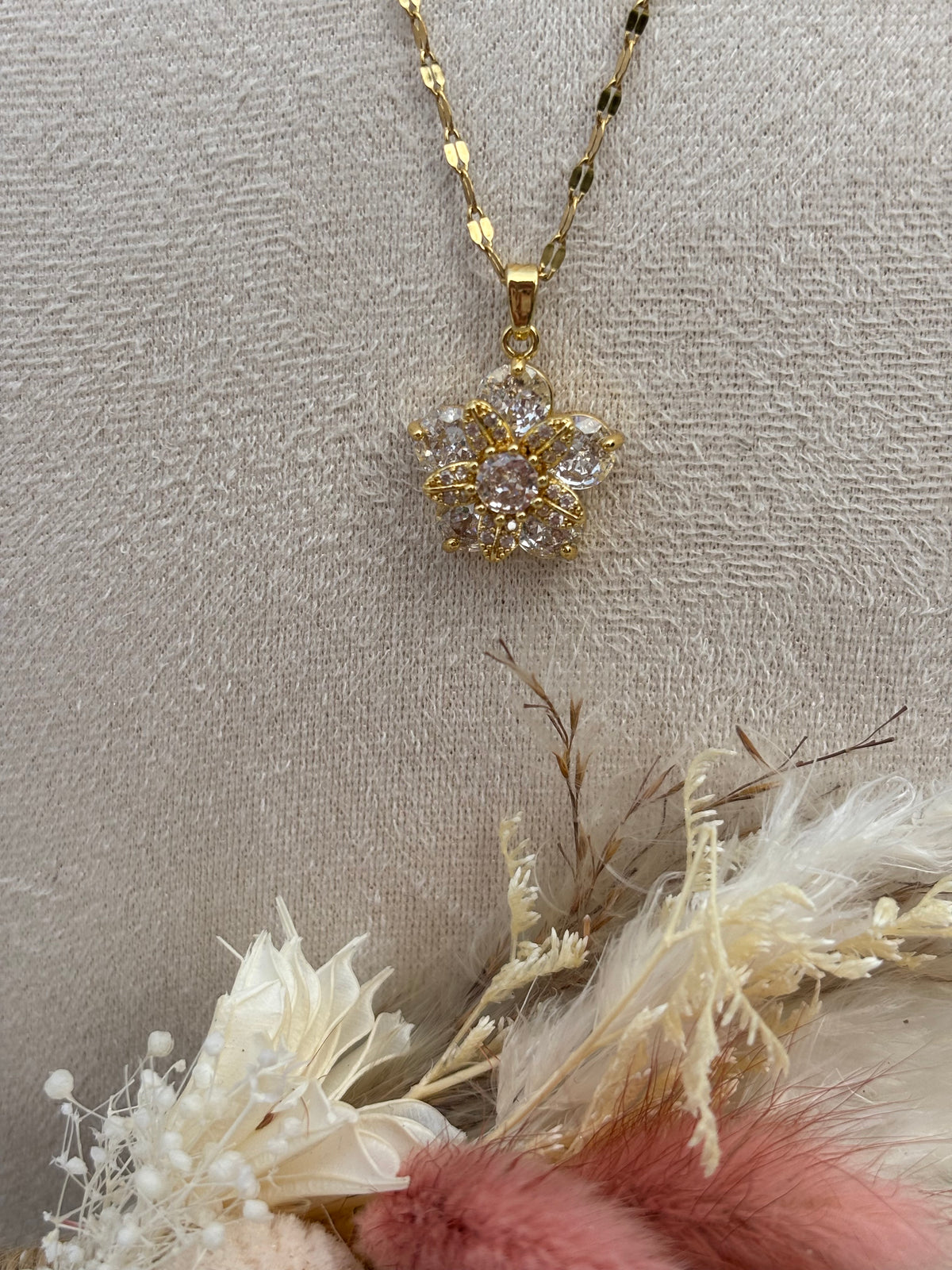 Collier Angelia