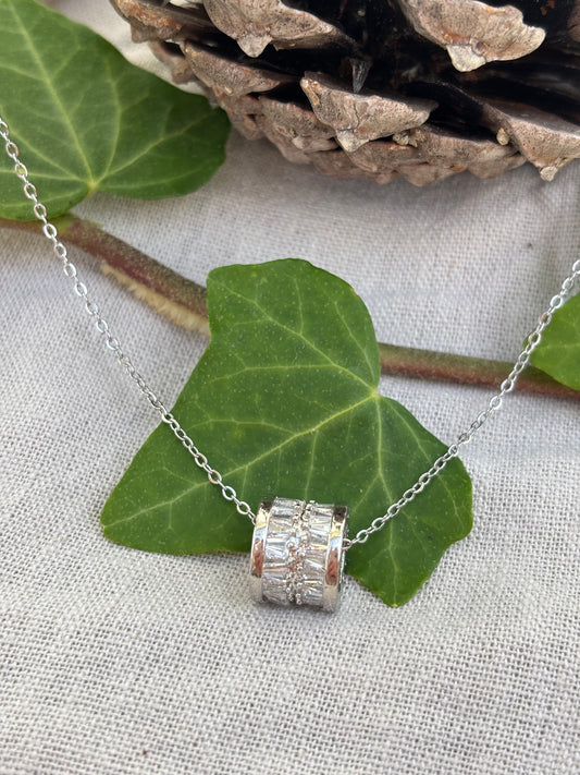 Collier Kara